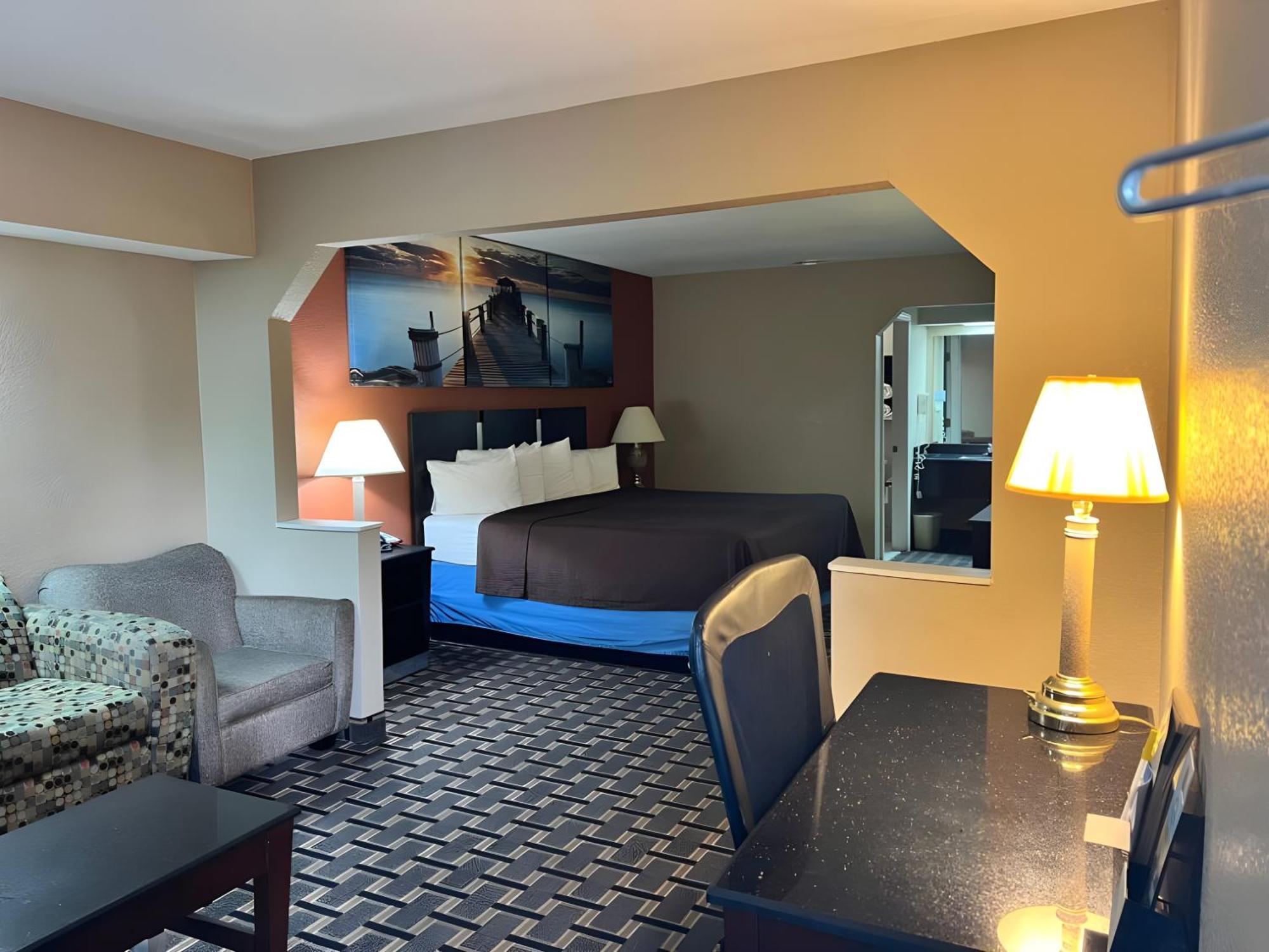 Days Inn & Suites By Wyndham Pine Bluff Exteriör bild