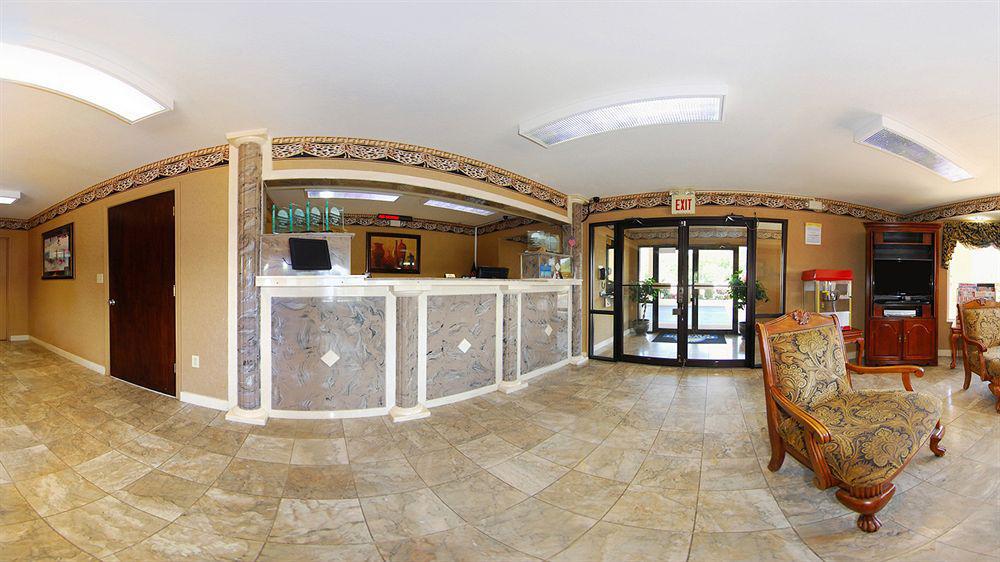 Days Inn & Suites By Wyndham Pine Bluff Inreriör bild